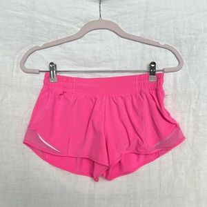 Lululemon Hotty Hot Short II 2.5”